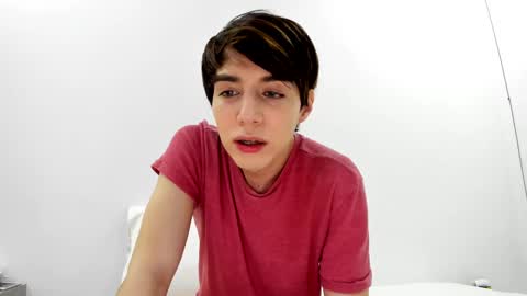 Snapshot of onlysergio chatting on 02-21-25, 01:33 Sergio online show from 02-21-25, 01:33