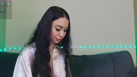 Snapshot of onlyxandra7 chatting on 02-14-25, 08:42 Xandra online show from 02-14-25, 08:42