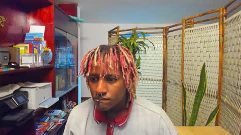 Snapshot of onyxart chatting on 03-25-26, 07:14 onyxart online show from 03-25-26, 07:14