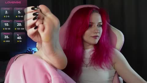 Hannah online show from 11-12-25, 01:44