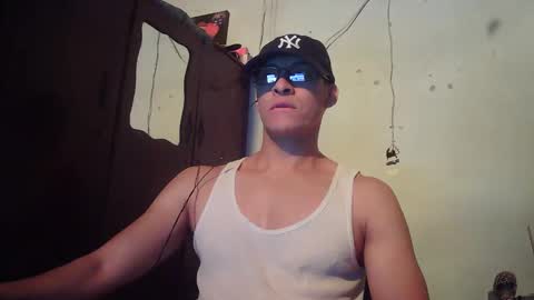 oomaurooo online show from 12-23-25, 07:28