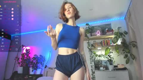 Olivia. online show from 10-21-25, 03:35