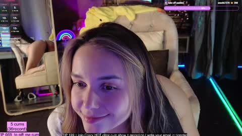 Snapshot of oooops__ chatting on 12-07-24, 10:06 Eva online show from 12-07-24, 10:06