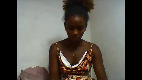 oooorazanasoa online show from 06-08-26, 08:58