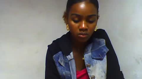 oooorazanasoa online show from 06-17-26, 04:52