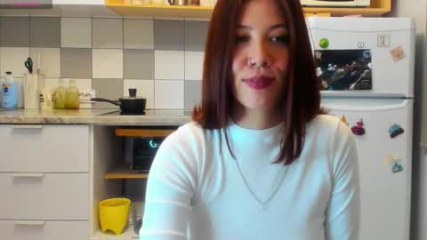 Snapshot of oops_britney chatting on 03-25-26, 09:21 Britney online show from 03-25-26, 09:21