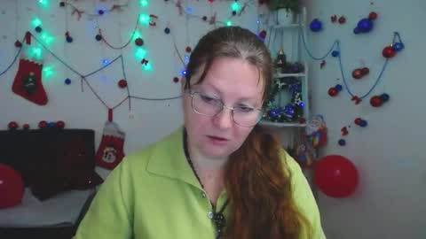 Vanessa online show from 12-19-25, 06:31