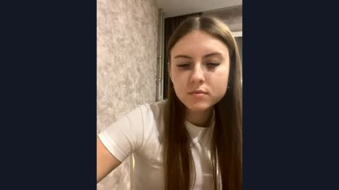 Snapshot of opalinemist chatting on 04-03-26, 09:35 Emma online show from 04-03-26, 09:35