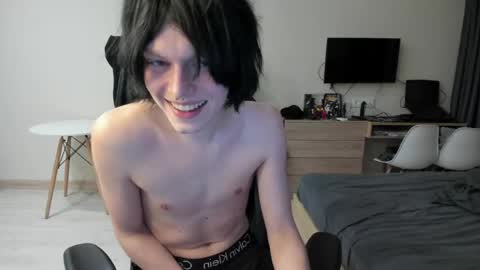 Snapshot of opiunarium chatting on 04-02-26, 06:49 Bella and John online show from 04-02-26, 06:49