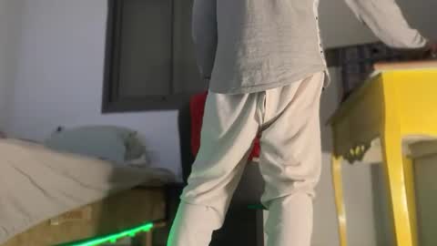 Snapshot of or690 chatting on 12-31-24, 08:15 or online show from 12-31-24, 08:15