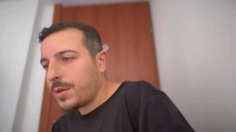 Snapshot of or690 chatting on 12-02-25, 09:36 or online show from 12-02-25, 09:36