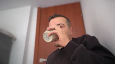 Snapshot of or690 chatting on 12-23-25, 08:45 or online show from 12-23-25, 08:45