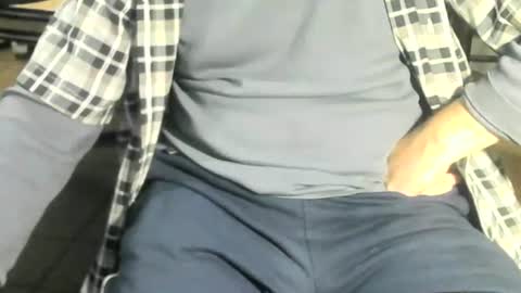 Snapshot of ore_cam chatting on 04-10-26, 12:27 Ore online show from 04-10-26, 12:27