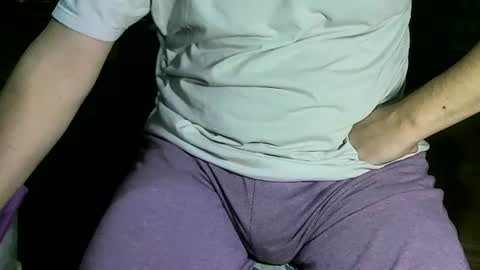 Snapshot of ore_cam chatting on 04-15-26, 10:54 Ore online show from 04-15-26, 10:54