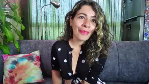 Oriana online show from 05-08-26, 03:50