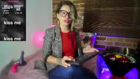 Oriana online show from 06-23-26, 01:03