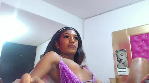 Snapshot of orianadollx chatting on 01-04-25, 02:56 Oriana online show from 01-04-25, 02:56