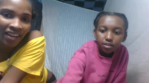 Snapshot of orianie064 chatting on 06-25-26, 05:12 orianie064 online show from 06-25-26, 05:12