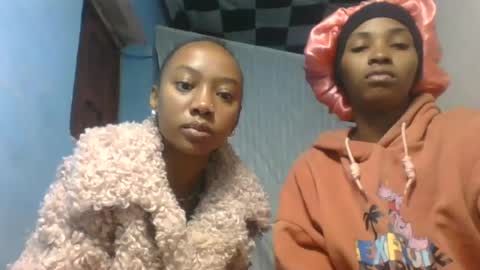 Snapshot of orianie064 chatting on 06-27-26, 05:23 orianie064 online show from 06-27-26, 05:23