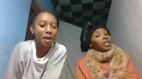Snapshot of orianie064 chatting on 07-03-26, 07:26 orianie064 online show from 07-03-26, 07:26