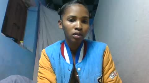 Snapshot of orianie064 chatting on 07-05-26, 07:26 orianie064 online show from 07-05-26, 07:26