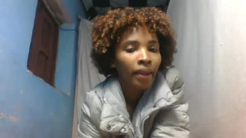 Snapshot of orianie064 chatting on 07-09-26, 02:43 orianie064 online show from 07-09-26, 02:43