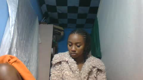 Snapshot of orianie064 chatting on 07-12-26, 03:58 orianie064 online show from 07-12-26, 03:58