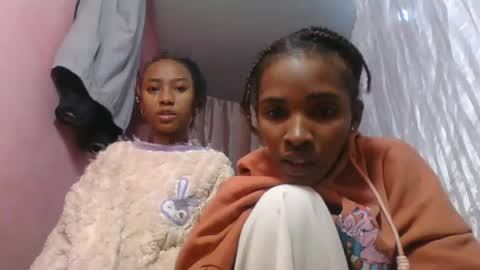 Snapshot of orianie064 chatting on 07-23-26, 06:39 orianie064 online show from 07-23-26, 06:39