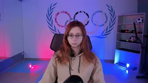 Orianna -  Hi Im into geek culture cosplay crafting LARP games. Shall we play DnD online show from 12-12-24, 09:30