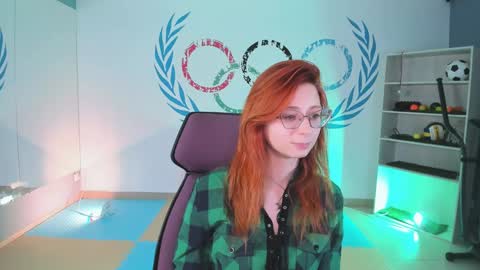 Orianna -  Hi Im into geek culture cosplay crafting LARP games. Shall we play DnD online show from 12-12-24, 12:33