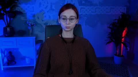Orianna -  Hi Im into geek culture cosplay crafting LARP games. Shall we play DnD online show from 02-02-25, 01:08