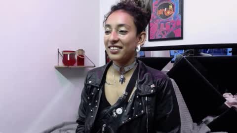 Snapshot of orianna_bodmod chatting on 01-22-25, 05:59 ORIANNA online show from 01-22-25, 05:59