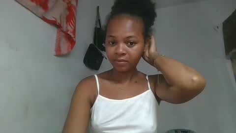 ornellahhh online show from 11-05-25, 04:34