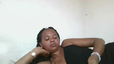 ornellahhh online show from 02-02-26, 10:58