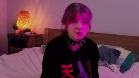 Ashley online show from 09-18-25, 05:59