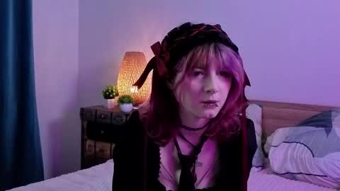 Ashley online show from 09-23-25, 06:22