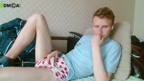 Snapshot of oscar_wildy chatting on 07-04-26, 11:27 Oscar online show from 07-04-26, 11:27