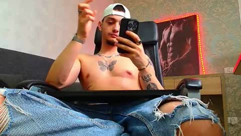 OscarGriffin online show from 02-16-25, 04:10