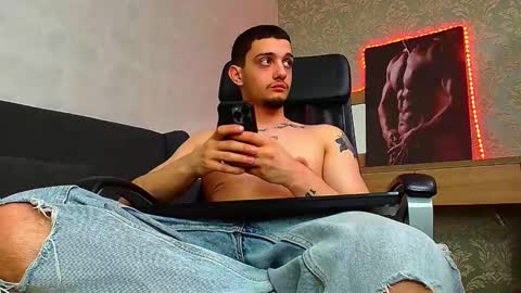 OscarGriffin online show from 02-17-25, 01:21