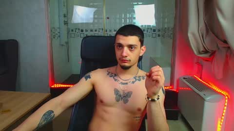 OscarGriffin online show from 02-21-25, 03:54
