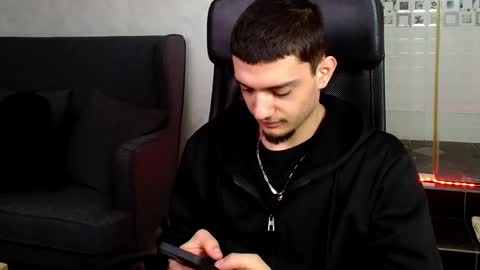 OscarGriffin online show from 02-22-25, 05:55