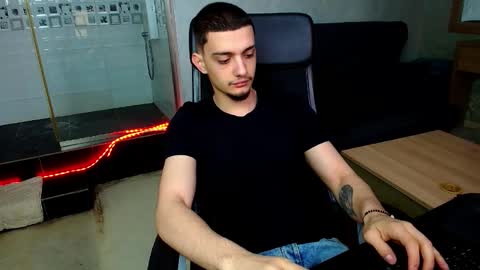 OscarGriffin online show from 03-03-25, 08:38