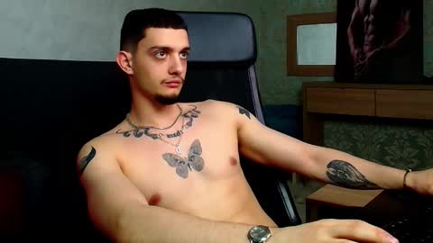 OscarGriffin online show from 03-05-25, 02:45