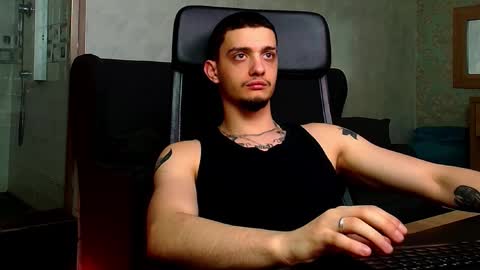 OscarGriffin online show from 03-12-25, 01:30