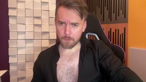 Snapshot of oscarsavage chatting on 01-29-25, 10:53 Oscar Steel Savage online show from 01-29-25, 10:53