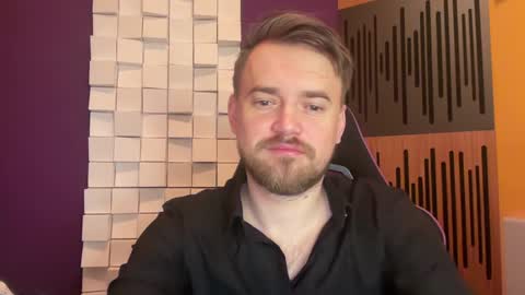 Snapshot of oscarsavage chatting on 01-30-25, 06:46 Oscar Steel Savage online show from 01-30-25, 06:46