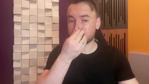 Snapshot of oscarsavage chatting on 02-02-25, 08:46 Oscar Steel Savage online show from 02-02-25, 08:46