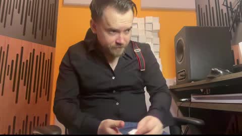 Snapshot of oscarsavage chatting on 02-03-25, 08:13 Oscar Steel Savage online show from 02-03-25, 08:13