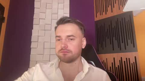 Snapshot of oscarsavage chatting on 02-06-25, 06:24 Oscar Steel Savage online show from 02-06-25, 06:24