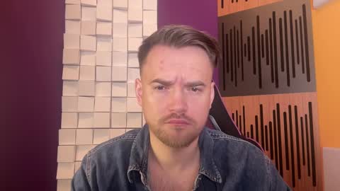 Snapshot of oscarsavage chatting on 02-08-25, 10:18 Oscar Steel Savage online show from 02-08-25, 10:18